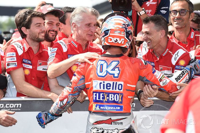 Andrea Dovizioso, Ducati Team, junto a Paolo Ciabatti