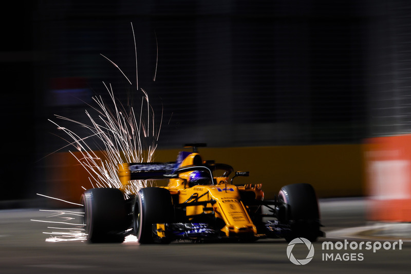 11: Фернандо Алонсо, McLaren MCL33, 1'38.641