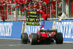 2. Platz und 7. WM-Titel für Michael Schumacher, Ferrari