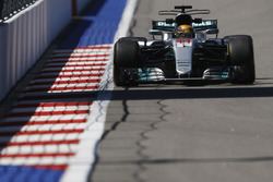 Льюіс Хемілтон, Mercedes AMG F1 W08