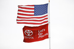 Toyota, Amerika bayrakları