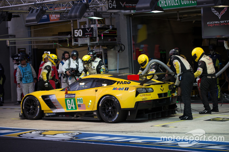 #64 Corvette Racing Corvette C7.R: Oliver Gavin, Tommy Milner, Marcel Fassler