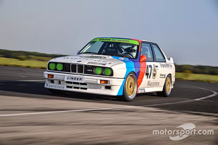 BMW M3 DTM E30