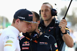 Макс Ферстаппен, Red Bull Racing и Джанпьеро Ламбьязе, гоночный инженер