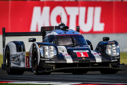 #1 Porsche Team Porsche 919 Hybrid: Тімо Бернхард, Марк Веббер, Брендон Хартлі