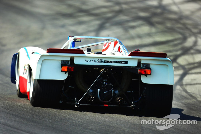 Nelson Piquet dirige Porsche 908 em Interlagos