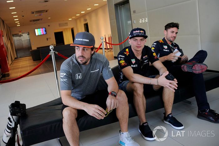Fernando Alonso, McLaren y Max Verstappen, Red Bull Racing