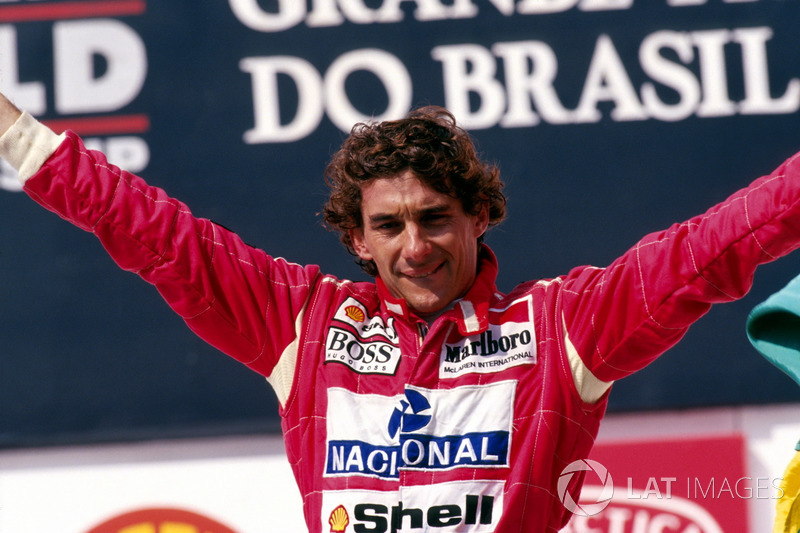 Podium: winnaar Ayrton Senna, McLaren