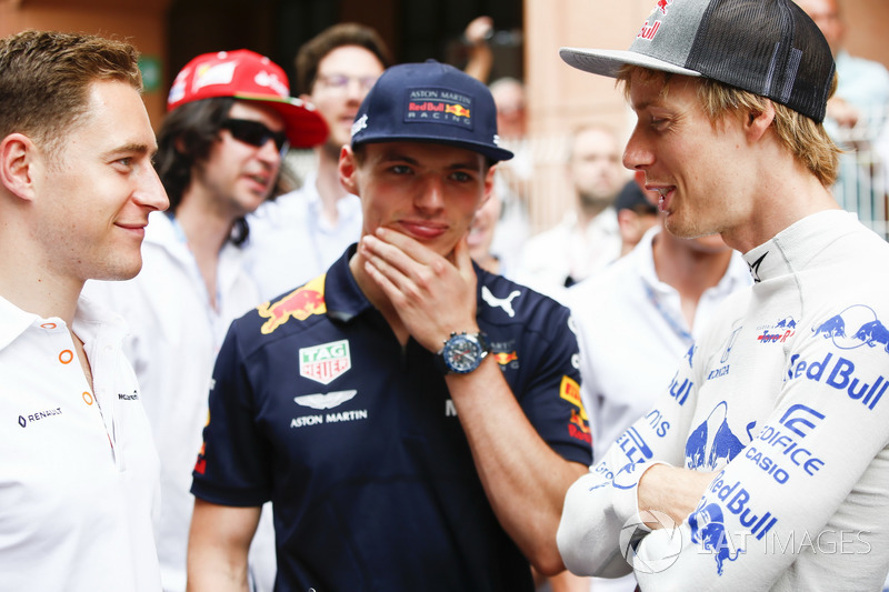 Stoffel Vandoorne, McLaren, Max Verstappen, Red Bull Racing, y Brendon Hartley, Toro Rosso