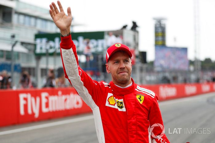 Sebastian Vettel, Ferrari, celebra su pole position