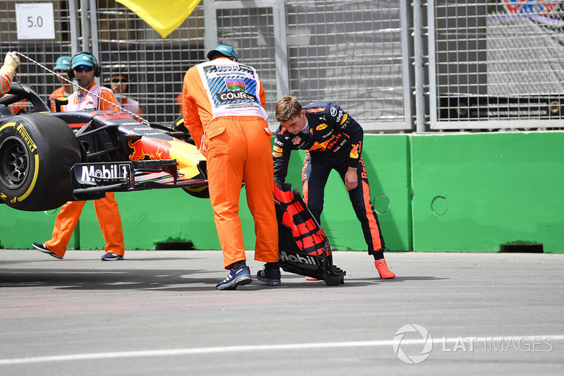 Max Verstappen, Red Bull Racing RB14 kecelakaan
