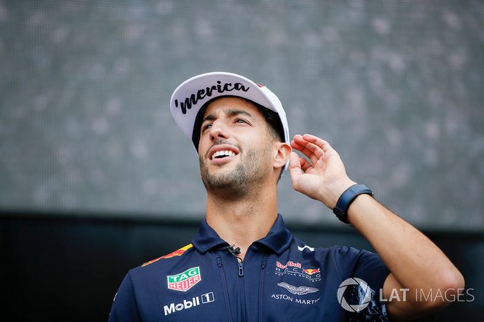 Daniel Ricciardo, Red Bull Racing, en el escenario F1