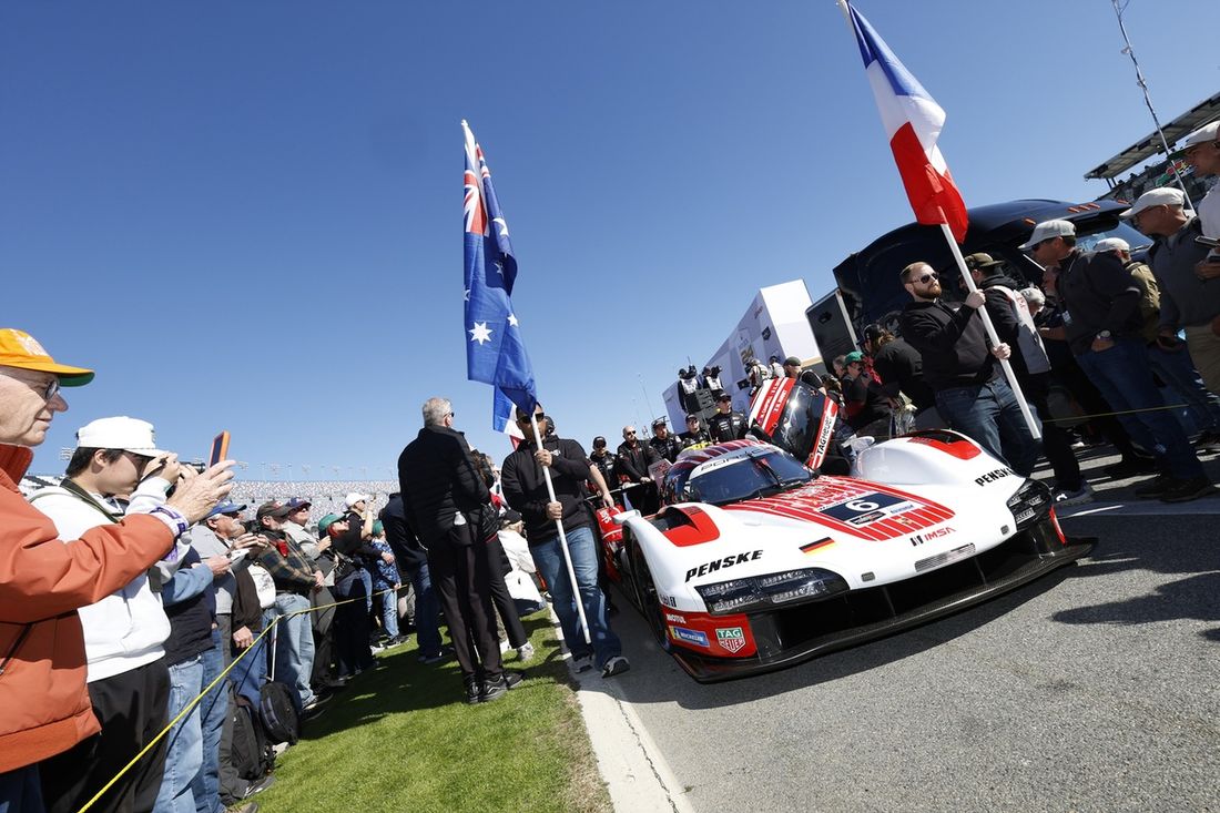 #6 Porsche Penske Motorsport Porsche 963: Mathieu Jaminet, Matt Campbell, Kevin Estre