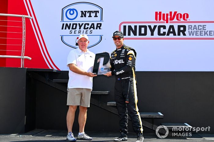 Scott McLaughlin, Team Penske Chevrolet NTT P1 Award pole position