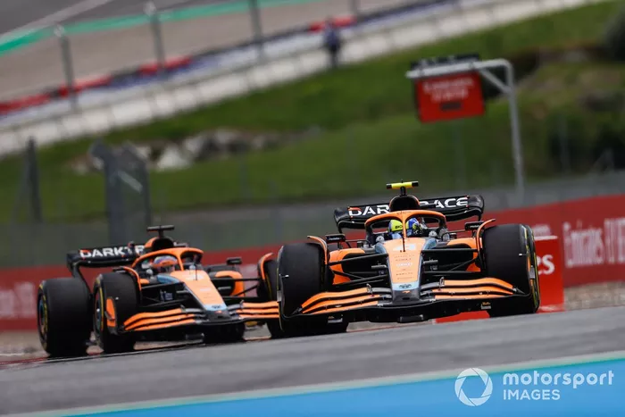 Lando Norris, McLaren MCL36, Daniel Ricciardo