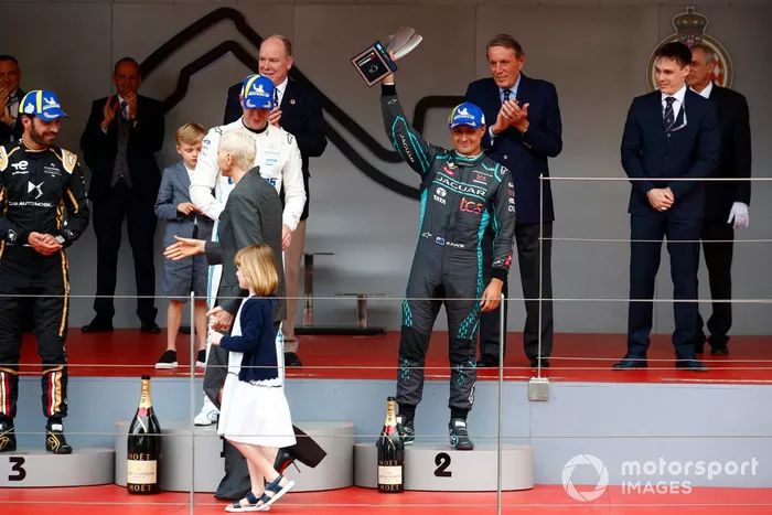 Podio: El ganador, Stoffel Vandoorne, Mercedes-Benz EQ, segundo, Mitch Evans, Jaguar Racing, tercero, Jean-Eric Vergne, DS Techeetah