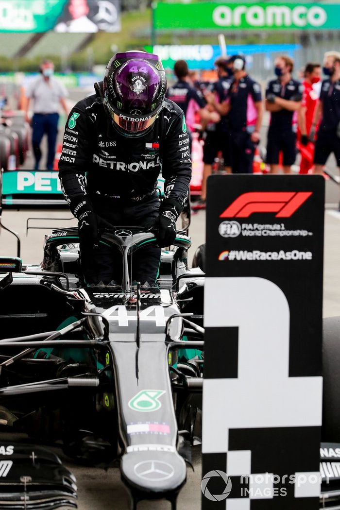 Ganador de la pole Lewis Hamilton, Mercedes F1