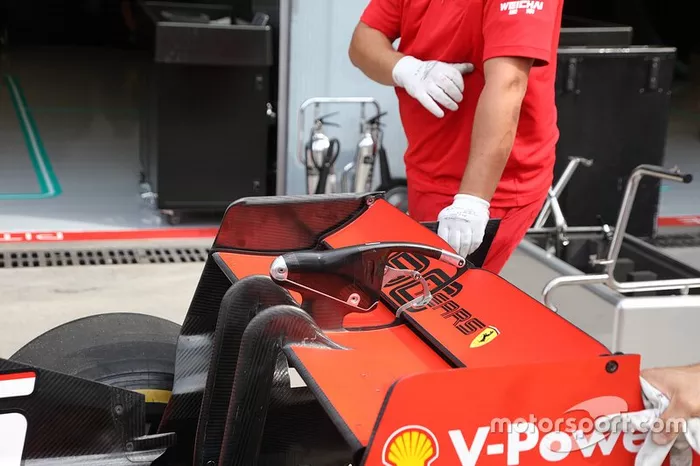 Ferrari SF90: Heckflügel