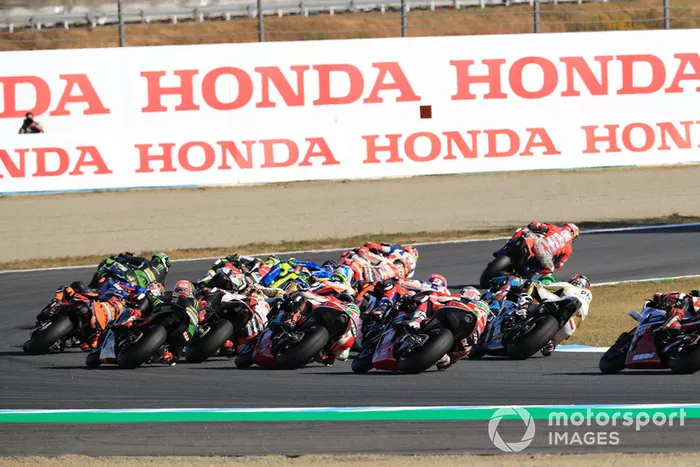 Andrea Dovizioso, Ducati Team lidera la carrera