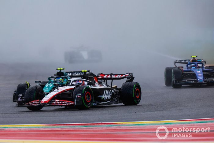 Nico Hulkenberg, Haas VF-23, Fernando Alonso, Aston Martin AMR23, Logan Sargeant, Williams FW45