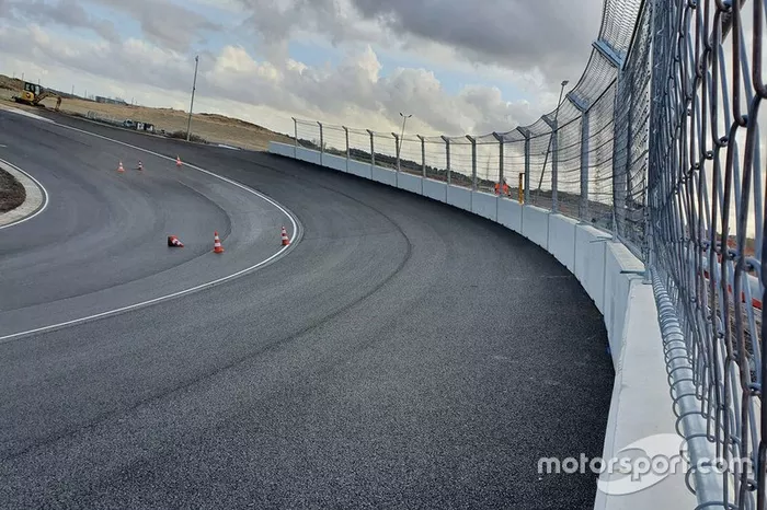 Zandvoort-Banking 