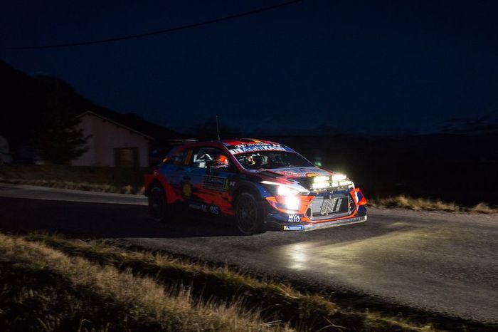 Thierry Neuville, Nicolas Gilsoul, Hyundai Motorsport Hyundai i20 Coupe WRC