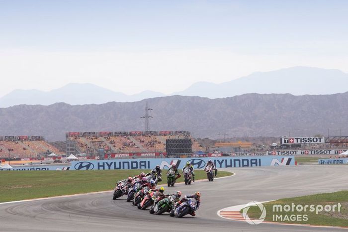 Michael van der Mark, Pata Yamaha lidera la primera vuelta