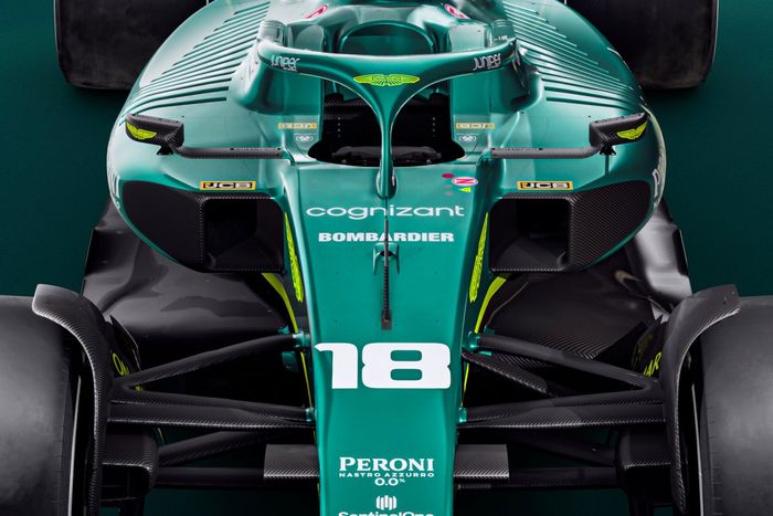 Aston Martin AMR22 detalles