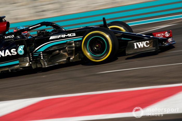 Nyck de Vries, Mercedes W12 