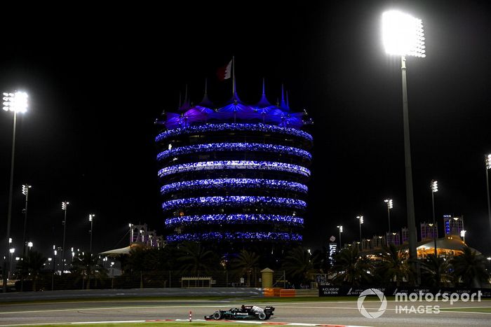 Lewis Hamilton, Mercedes W12