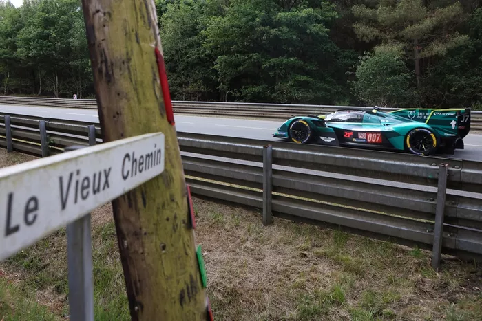 #007 Aston Martin Thor Team Aston Martin Valkyrie: Harry Tincknell, Tom Gamble, Ross Gunn