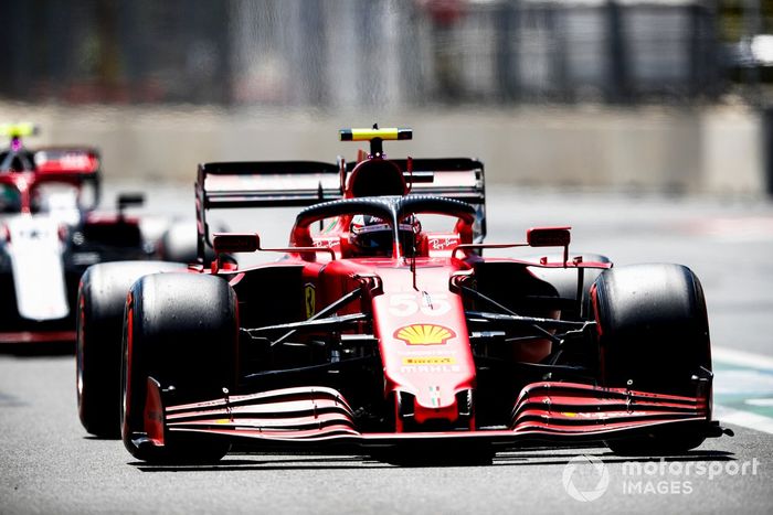 Carlos Sainz Jr., Ferrari SF21