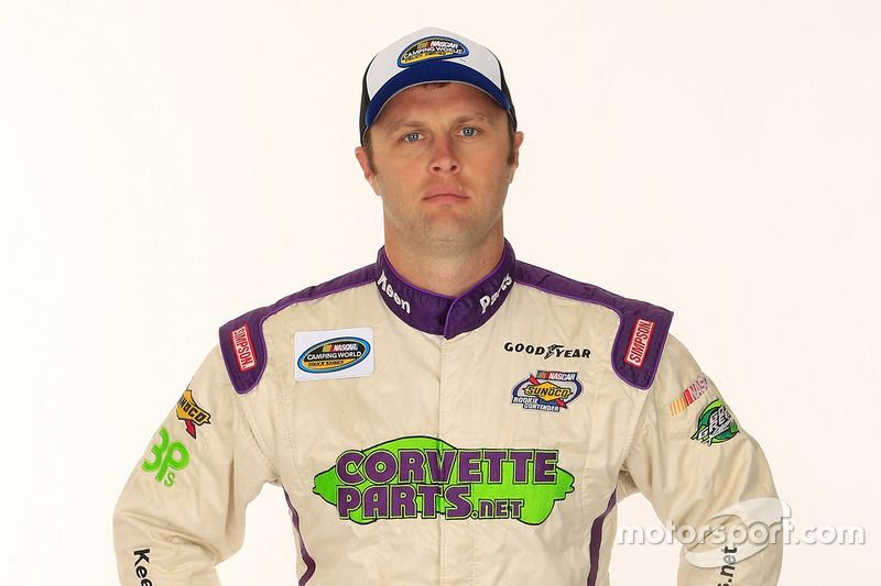 Travis Kvapil