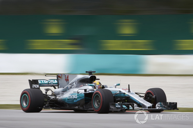 Lewis Hamilton foi ao pódio de Suzuka quatro vezes, com duas vitórias e dois terceiros. Não largou da pole duas vezes e registra apenas um abandono
