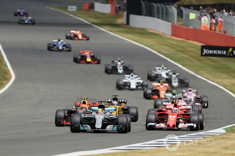 Start action, Lewis Hamilton, Mercedes F1 W08