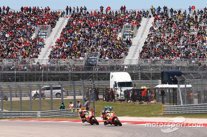 Márquez y Pedrosa en plena batalla