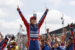 Le vainqueur Takuma Sato, Andretti Autosport Honda