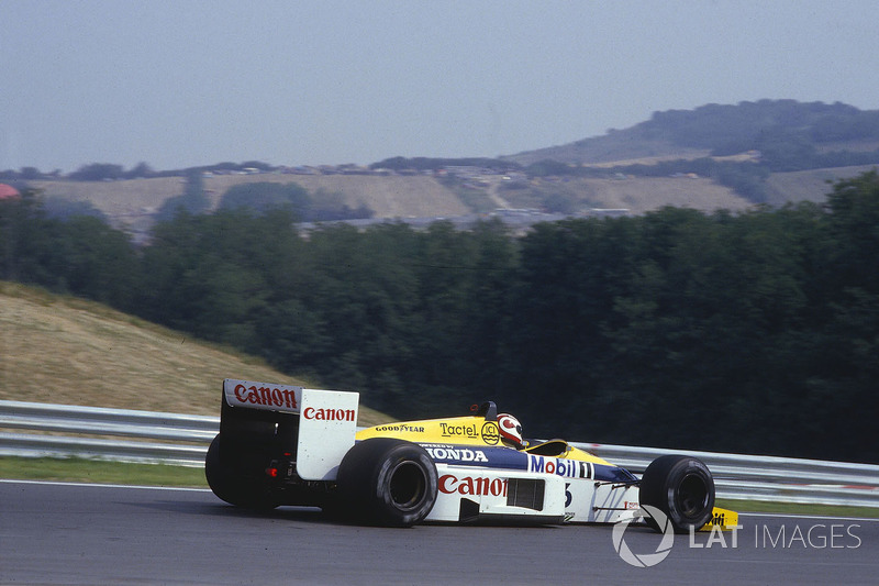 A histórica ultrapassagem sobre Senna no GP da Hungria de 1986