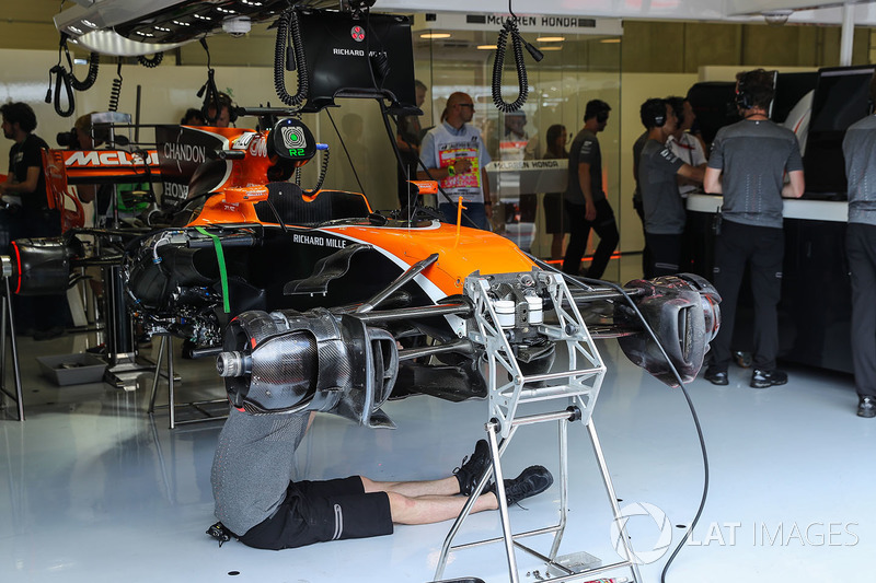Detalle del chasis del MCL32