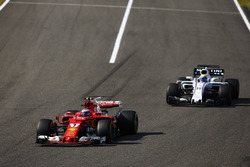 Кімі Райкконен, Ferrari SF70H, Феліпе Масса, Williams FW40
