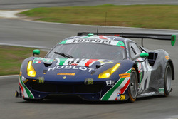 #51 Spirit of Race Ferrari 488 GT3: Peter Mann, Maurizio Mediani