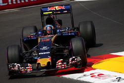 Карлос Сайнс-солодший, Scuderia Toro Rosso STR11