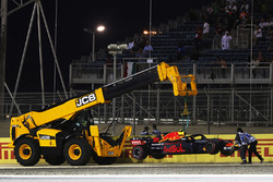 Max Verstappen, Red Bull Racing RB14 Tag Heuer, sıralama turlarında kaza yapıyor