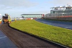 Riasfaltatura circuito di Silverstone
