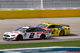 Brad Keselowski, Team Penske, Ford Mustang Discount Tire and Joey Logano, Team Penske, Ford Mustang Pennzoil