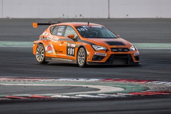 #101 Cupra TCR, Red Camel-Jordans.nl, Luc Breukers