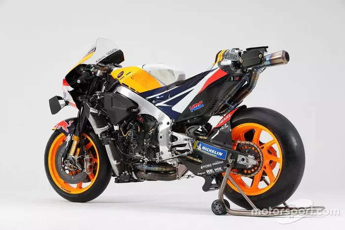 RC213V (Alex Marquez) 2020YM studio shot
