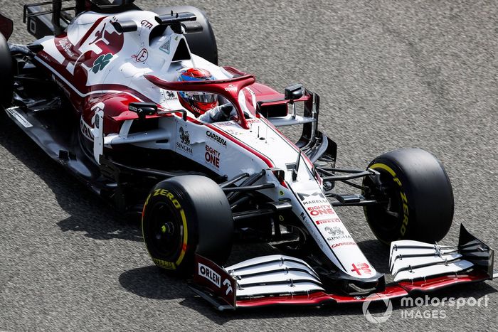 2. Kimi Raikkonen, Alfa Romeo Racing C41: 229 vueltas (1239,348 km)
