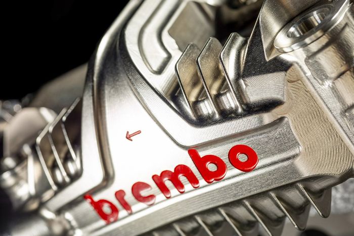 Detalle de los frenos Brembo de MotoGP