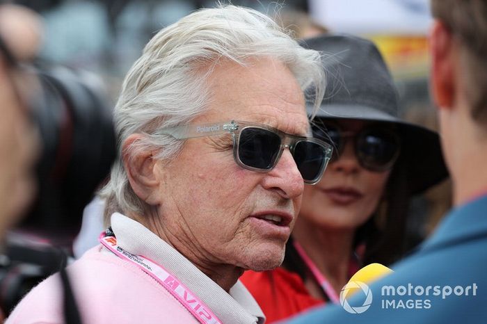 Michael Douglas, actor en la parrilla